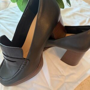 Clarks Zoya85 Walk - Black Leather